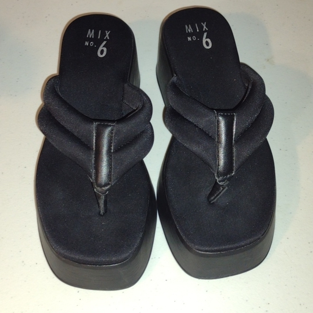 Chunky platform flats mix no .6 black sandal size 7